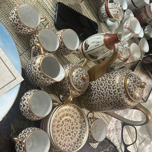 Chinese Tea set very beautiful, very intricate